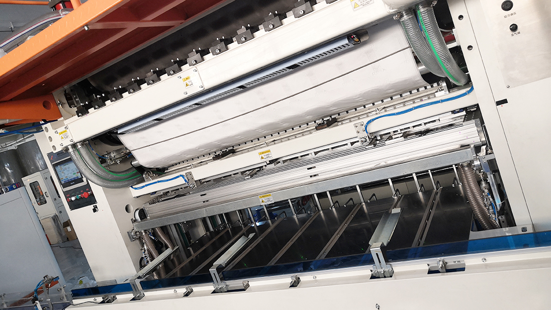 抽紙折疊壓花機(jī)